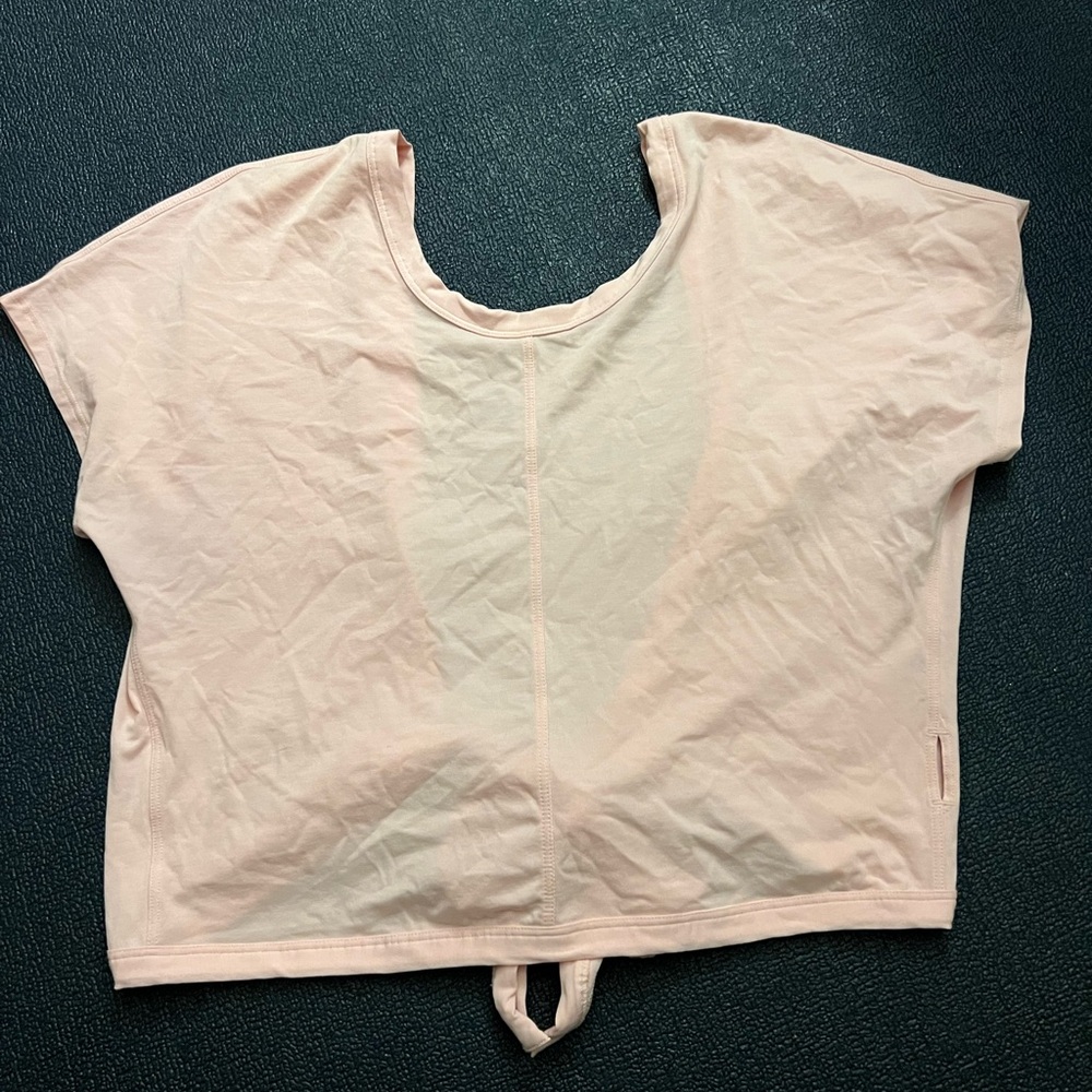 Rare Lululemon crop open back tee